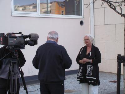 Daværende formand, Ulla Gehl interviewes til TV