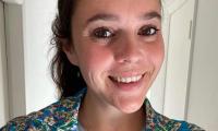 Portrætfoto af Camilla Norden som har indsendt et digt om psoriasisgigt til Hud & Helse redaktionen.